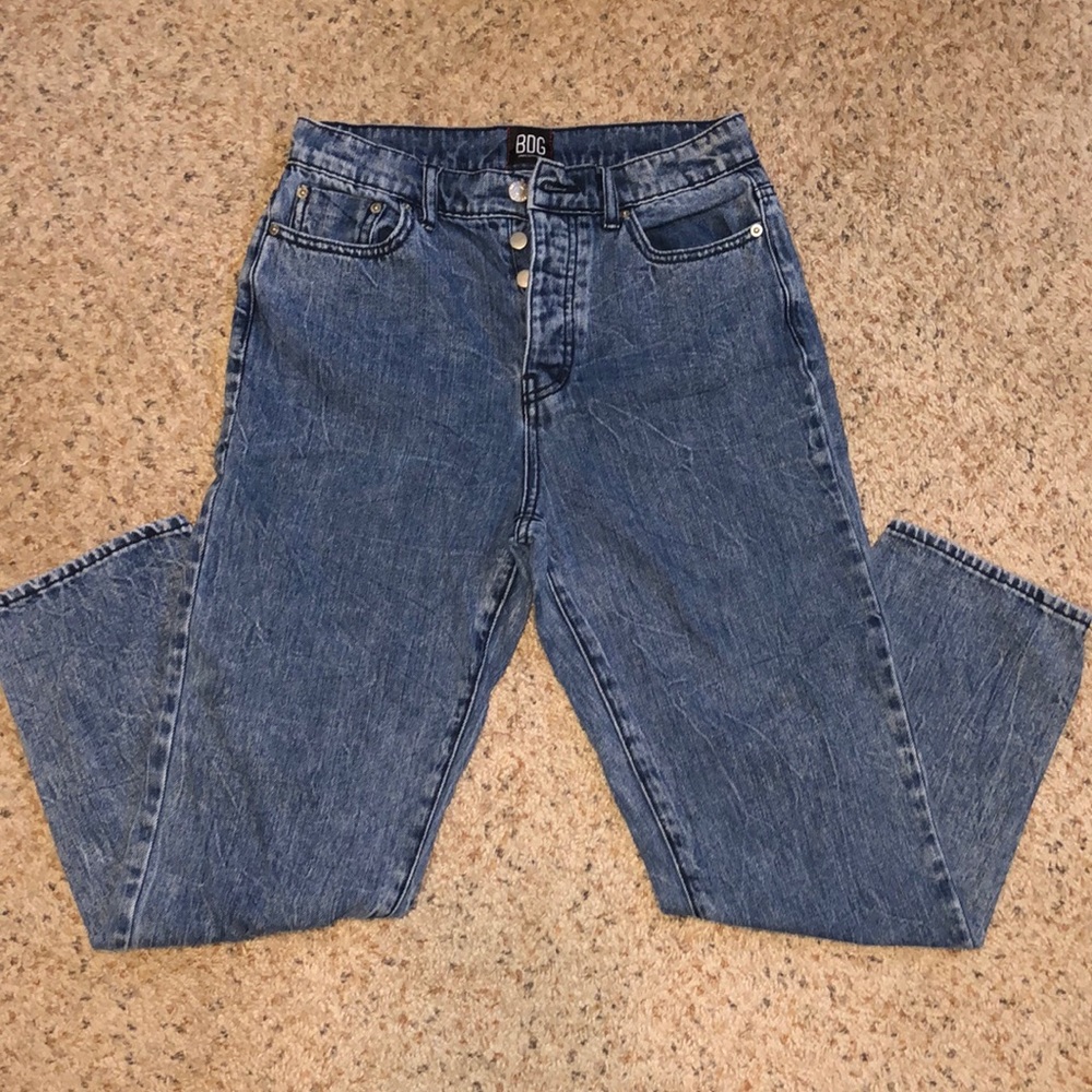 UO BDG Slim Blue Acid Wash Straight Leg Jeans